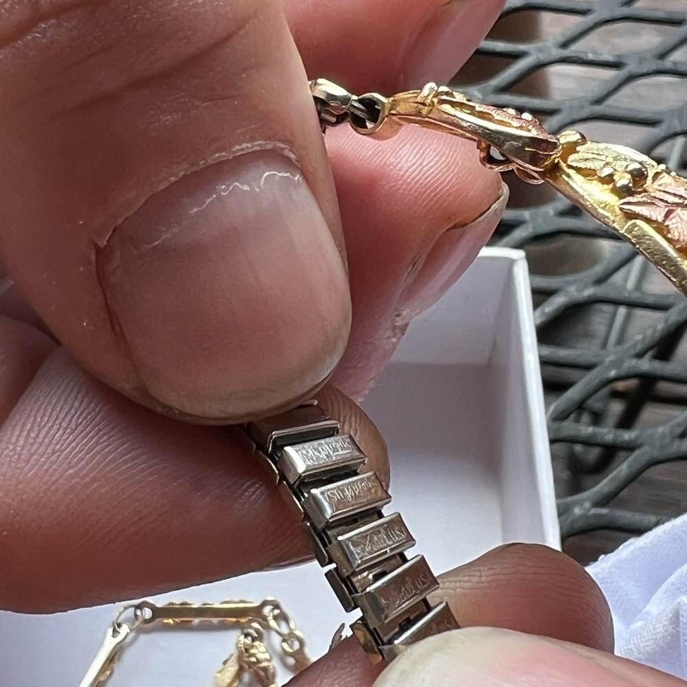 Vintage Black Hills Gold Bracelet - Picture 2 of 4